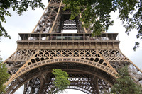 Eiffel7587