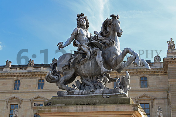 Louvre4349